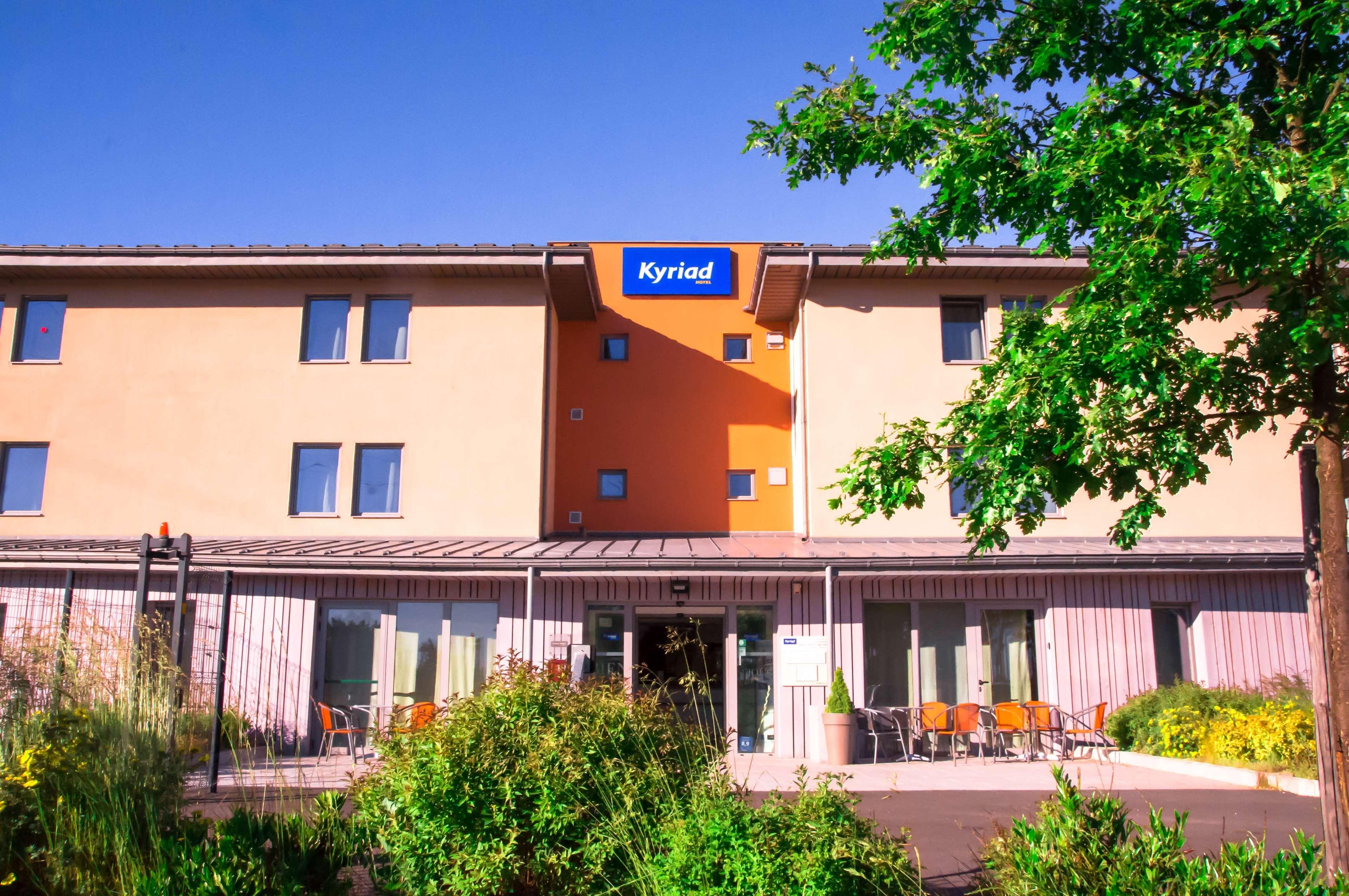 Kyriad Saint Chély d'Apcher - Aire de la Lozère Albaret-Sainte-Marie Exterior foto
